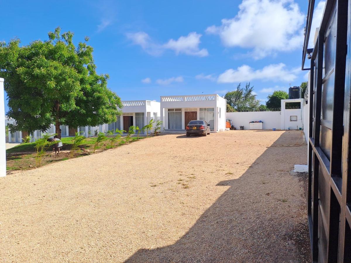 Cave Diani Holiday Apartments 迪亚尼海滩 外观 照片