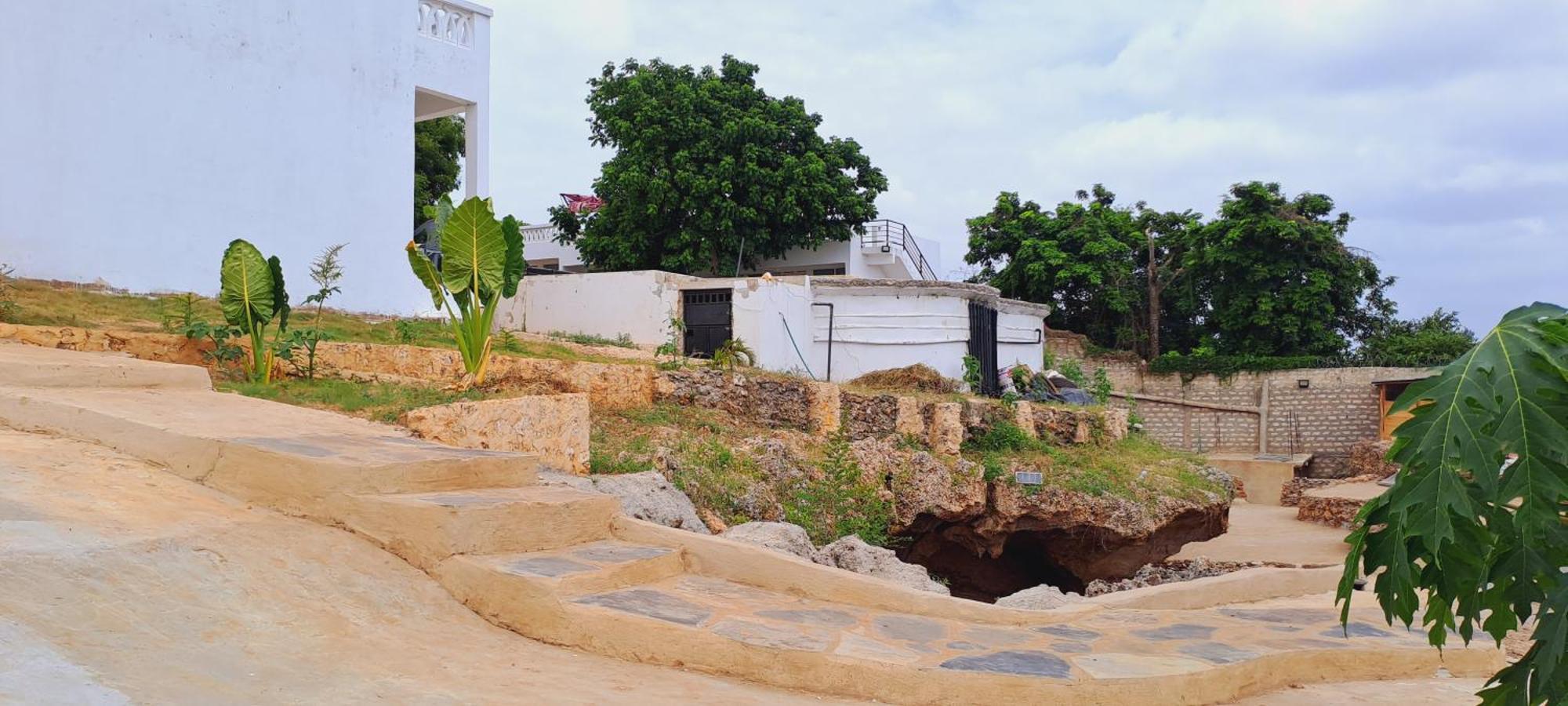 Cave Diani Holiday Apartments 迪亚尼海滩 外观 照片