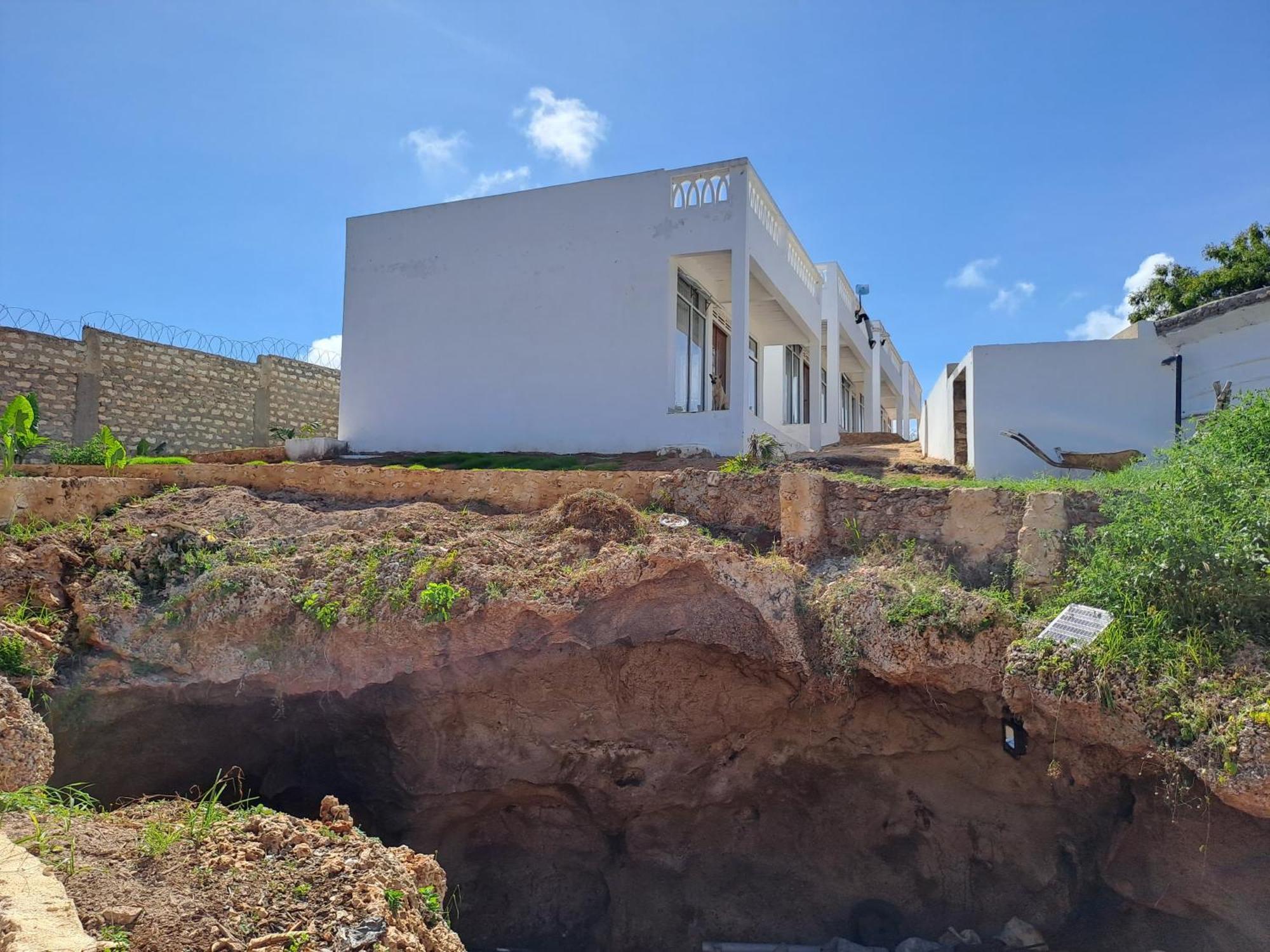 Cave Diani Holiday Apartments 迪亚尼海滩 外观 照片